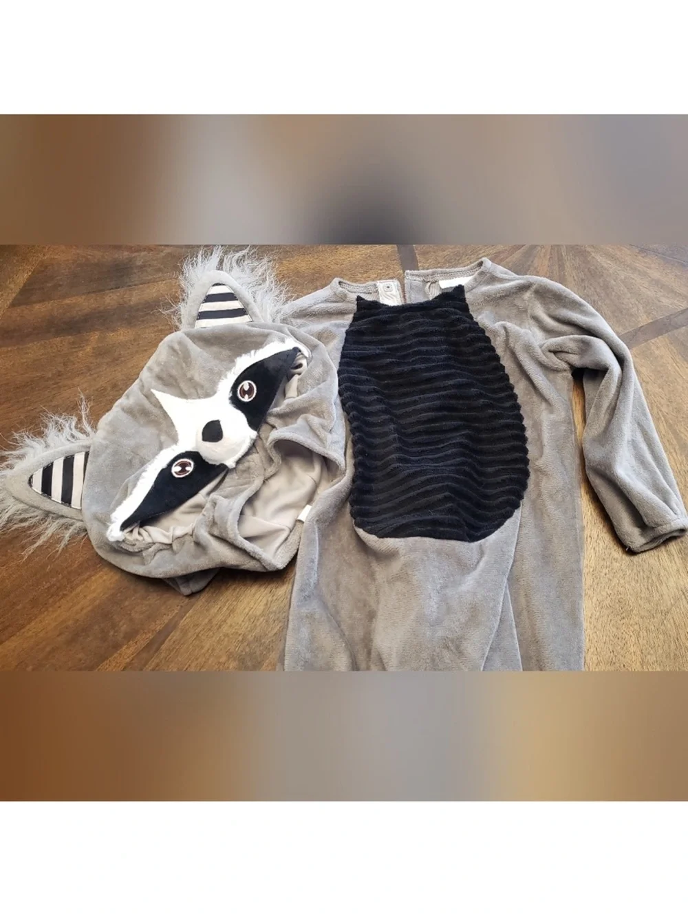 Spirit Halloween Racoon Gray and Black Kids/Infant Costume Size 6-12 Months